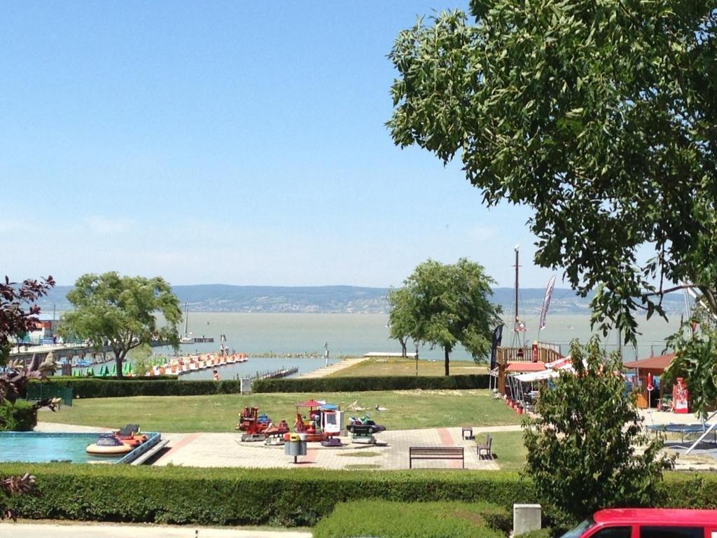 Hotel Al Faro Lodge Am See โพเดอร์สดอร์ฟ อัม ซี ภายนอก รูปภาพ
