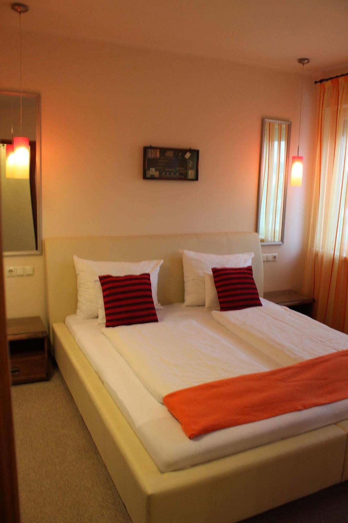 Hotel Al Faro Lodge Am See โพเดอร์สดอร์ฟ อัม ซี ภายนอก รูปภาพ